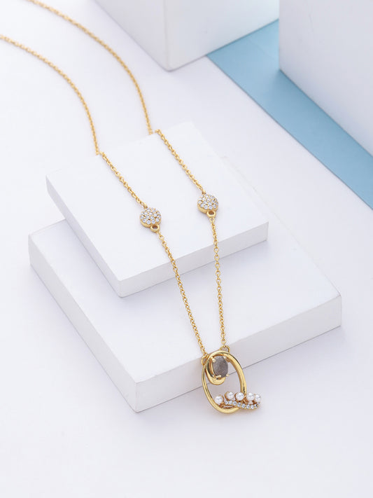 Labradorite Pearl Gold-plated Timeless 'Q' Alphabet 925 Sterling Silver Pendant For Women