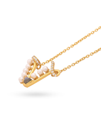 Labradorite Pearl Gold-plated Charming 'V' Alphabet 925 Sterling Silver Pendant For Women